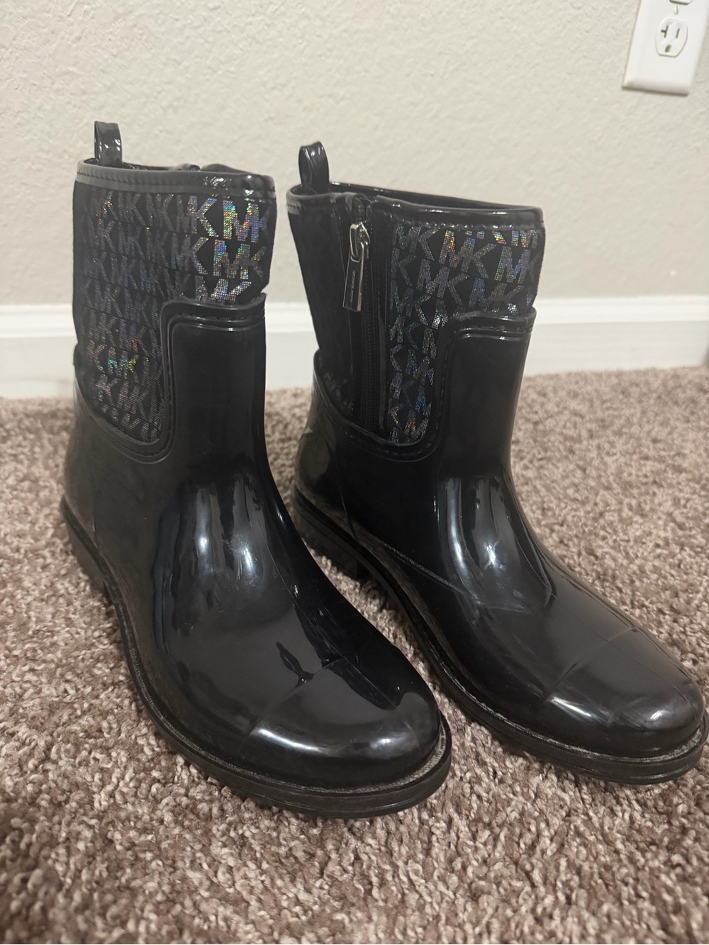 Michael Kors Black Patent Logo-Trim Rain Ankle Boots